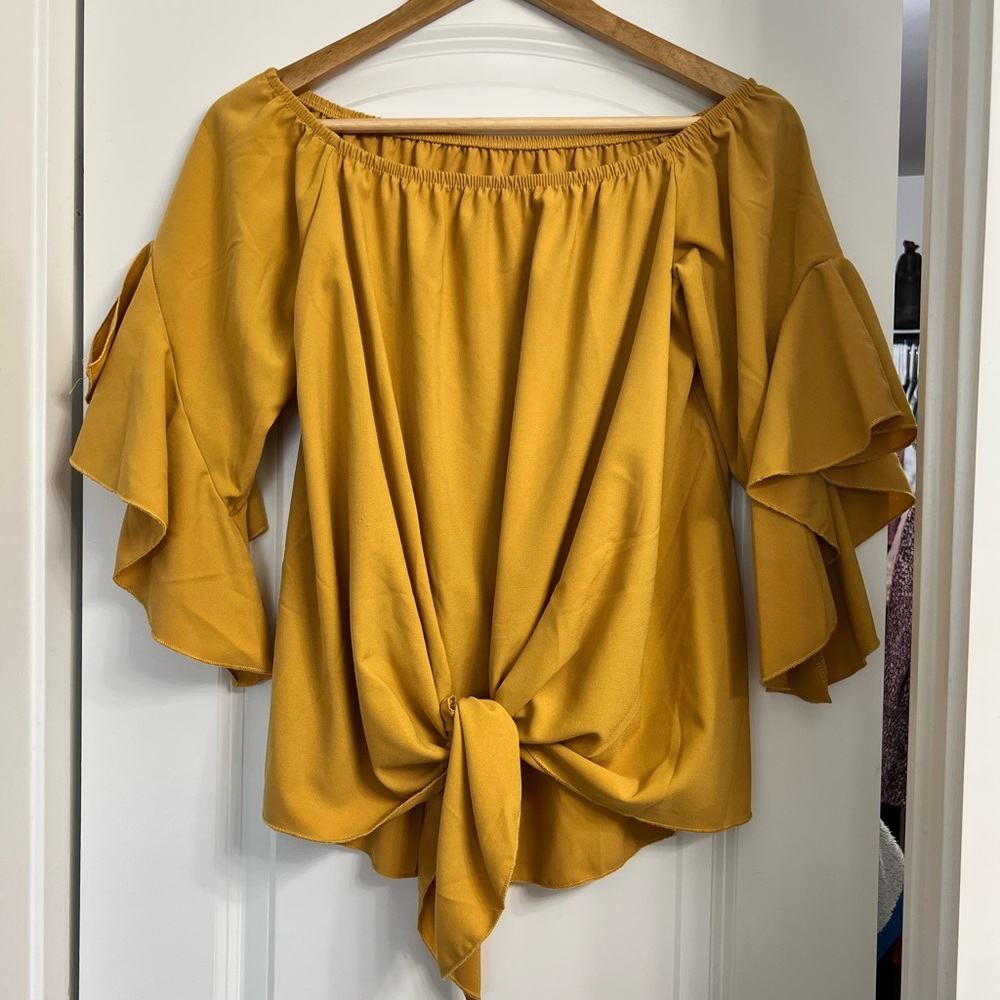 Off Shoulder Blouse. Size M